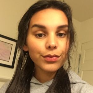 Meet your Posher, Arelis